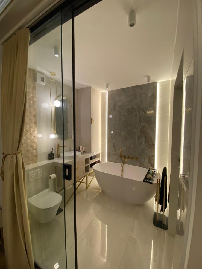 Lux Stays By Torres At K39 Cracovia Esterno foto