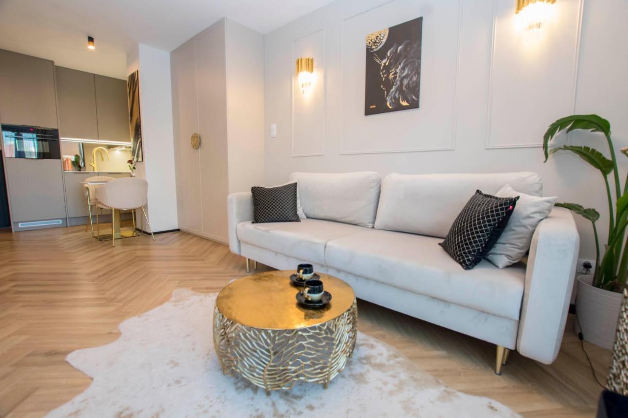 Lux Stays By Torres At K39 Cracovia Esterno foto