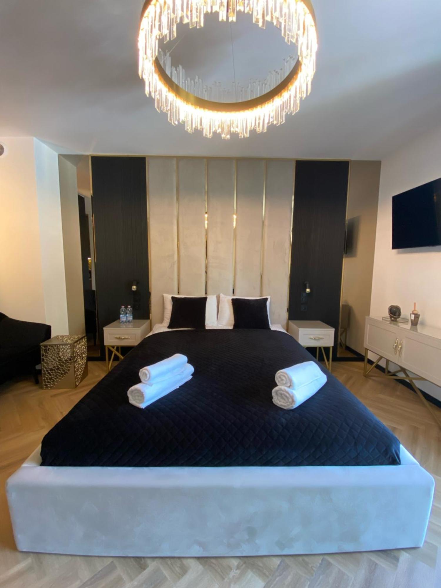 Lux Stays By Torres At K39 Cracovia Esterno foto
