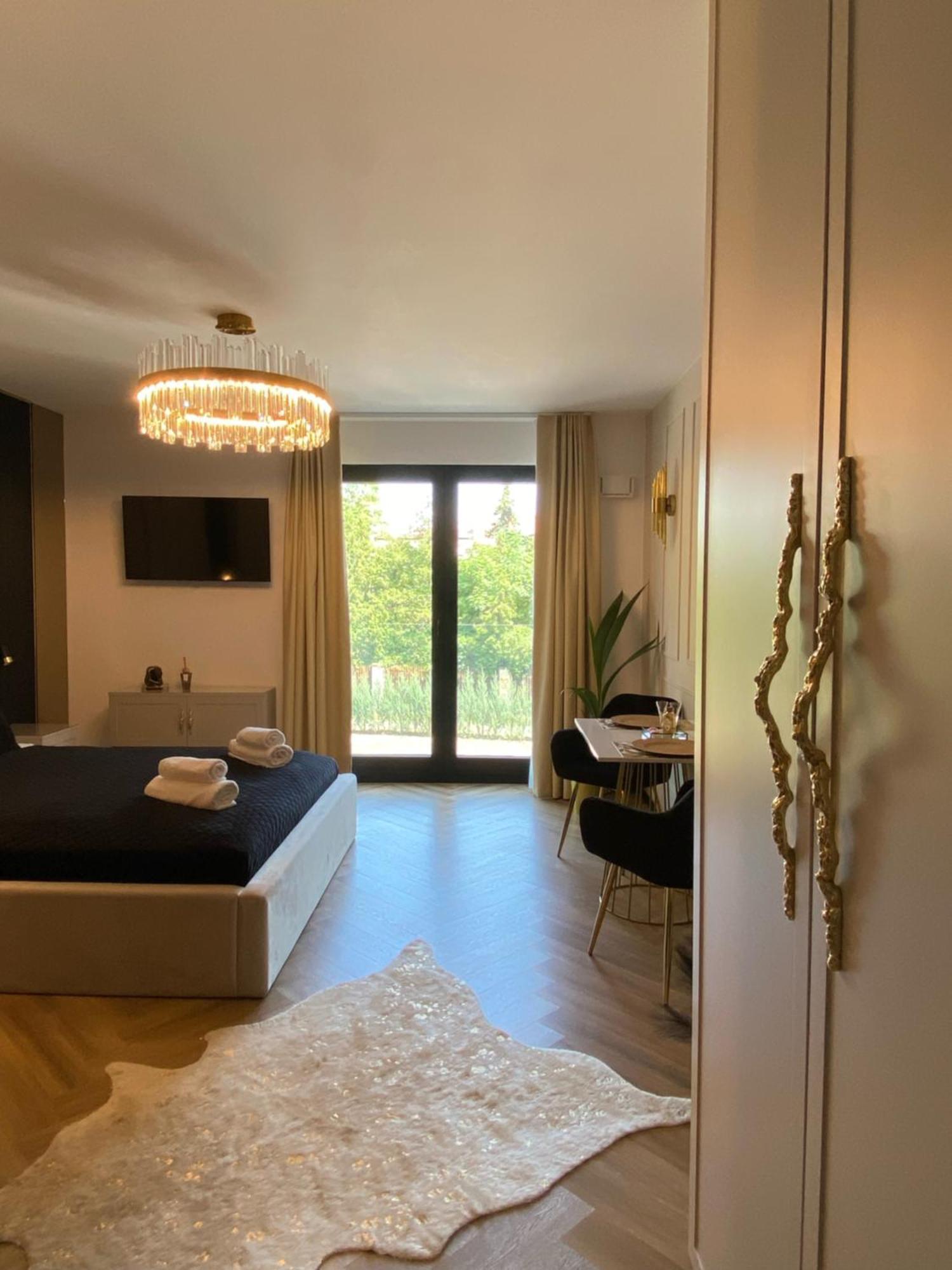 Lux Stays By Torres At K39 Cracovia Esterno foto