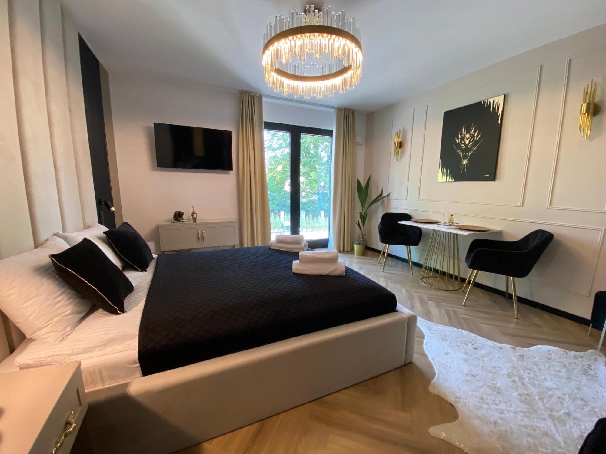 Lux Stays By Torres At K39 Cracovia Esterno foto